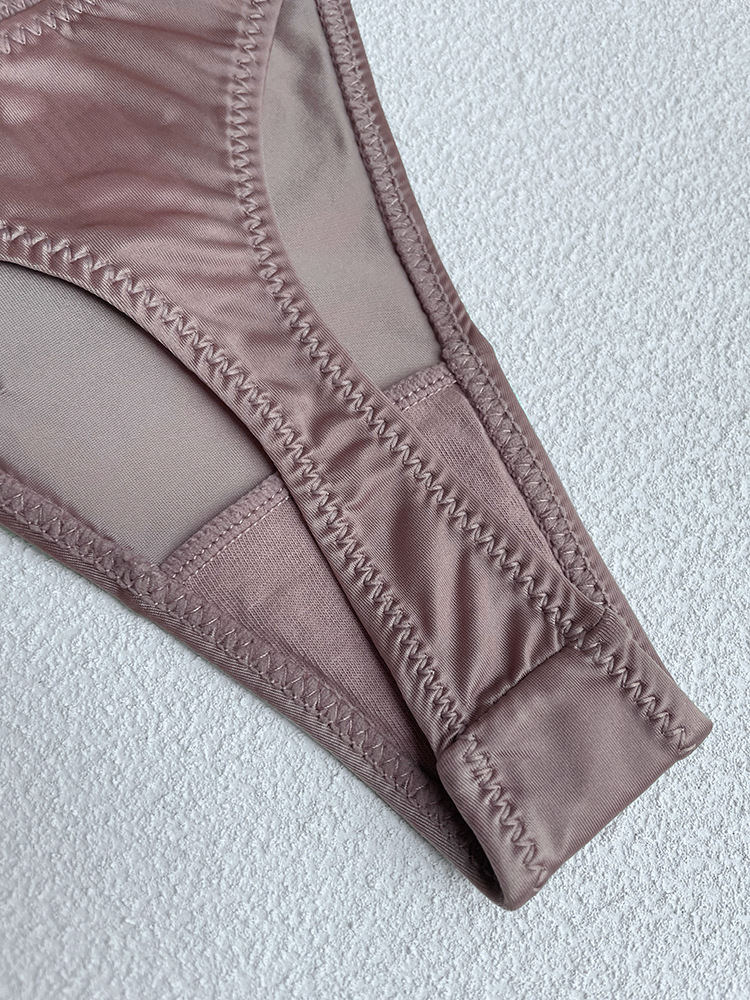 Стрінги VS пудра фото 3